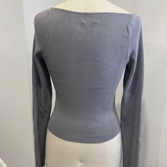 H&M Scoop neck top - Picture 2 of 3